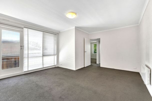 4/49 Maitland Street, Glen Iris. - Photo 1