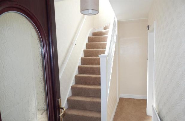 3 bedroom semi-detached house to rent - Photo 1