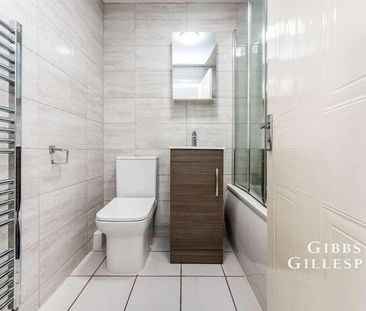 Cherry Hills, Watford, Hertfordshire, WD19 - Photo 6