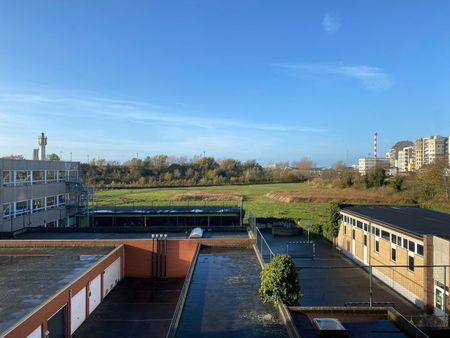 Zeer aangenaam en zonnig duplexappartement op wandelafstand van de Zeedijk te Heist - Photo 3