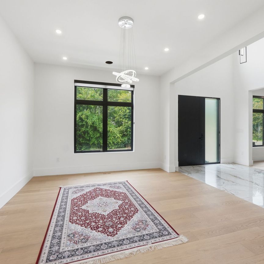 For Lease - 1362 Devon Road, Oakville, Ontario - Photo 1