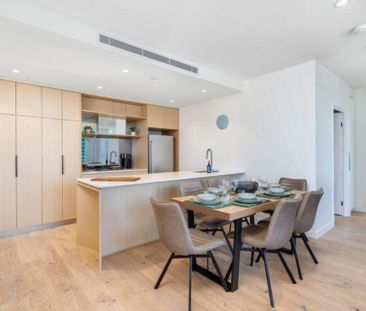 "The Hemingway" - Luxury Ocean View Apartment - Photo 4