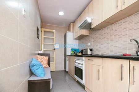 Carrer del Pintor Gisbert, Valencia, Valencian Community 46004 - Photo 4