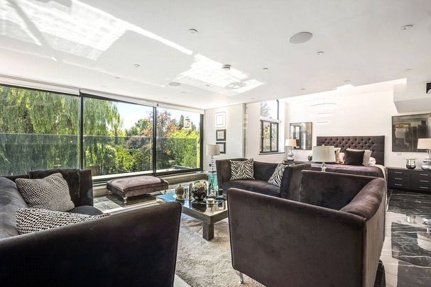 Waggon Road, Barnet - Photo 1