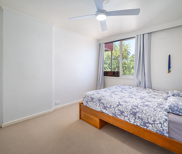 2/75 Hotham Street, - Photo 2