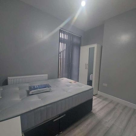 Avondale Road Room, Luton, LU1 - Photo 3