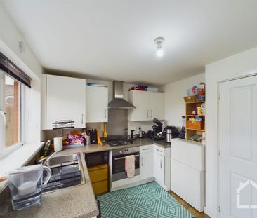 3 bedroom semi-detached house to rent - Photo 6