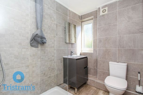 3 bed Flat for Rent - Photo 1