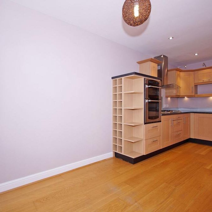 3 bedroom townhouse to rent - Photo 1