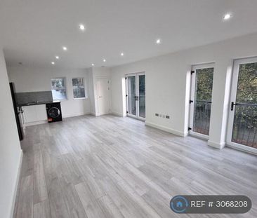 2 bedroom flat to rent - Photo 3