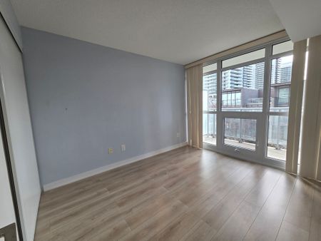 For Lease - 121 McMahon Drive Unit# 311, Toronto, Ontario - Photo 5
