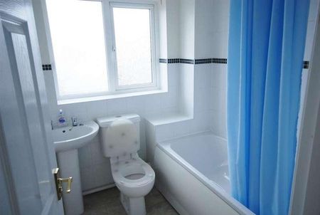 Terrys Way, Llanharan, Pontyclun, Mid Glamorgan, CF72 - Photo 4