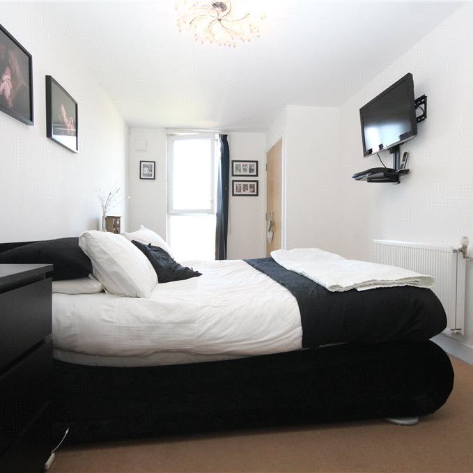 Pontes Avenue, Hounslow, TW3 3FJ - Photo 1