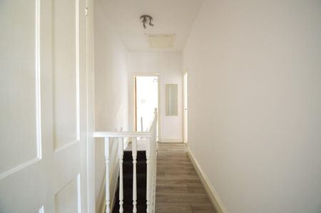 3 bedroom terraced house to rent - Photo 5