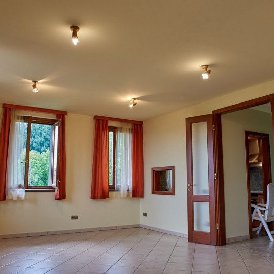 Apátkút utca - Fotó 1