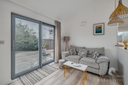 1 bedroom detached bungalow to rent - Photo 2