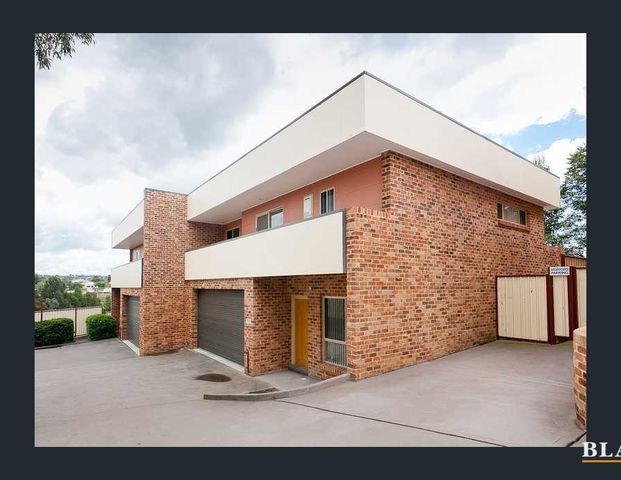 3/10 Ford, Queanbeyan NSW 2620 - Townhouse For Rent | Domain - Photo 1