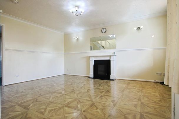 3 bedroom semi-detached house to rent - Photo 1