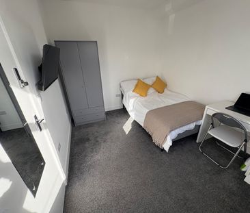 Room in a Shared House, Bridgman Grove, BS34 - Photo 4