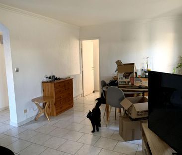 Location Appartement 3 pièces 68m² MARTIGUES 13500 - Photo 1