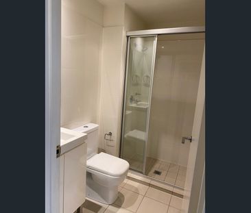 Spacious Studio with Great Location ( RENT INCLUDED UTILITIES) - Photo 5