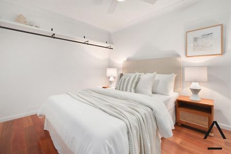 Modern One Bedroom Apartment in Vibrant Manly - Your Perfect Retreat! - Photo 2