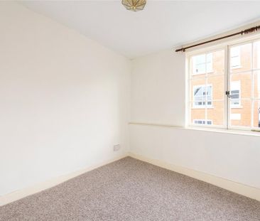 4 bedroom terraced house to rent - Photo 6