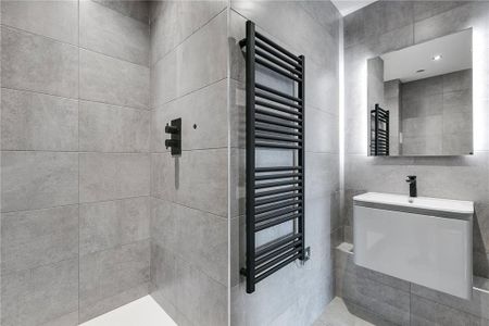 2 bedroom penthouse to rent - Photo 3