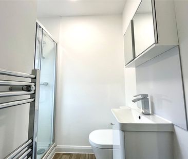 Warren Close, Bexleyheath, Kent, DA6 7LU - Photo 1