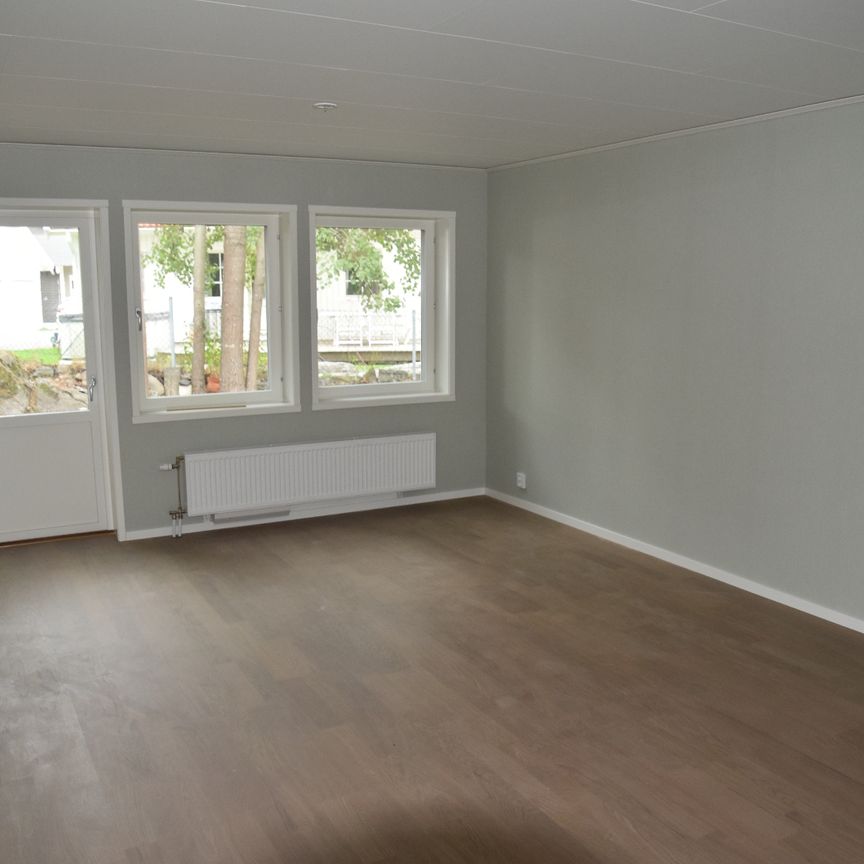 Nybyggt Älvsbyhus - Foto 1