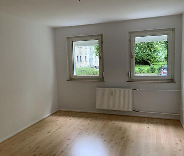 3-Zimmer Erdgeschosswohnung mit Laminatboden in GE-Hassel - Photo 3