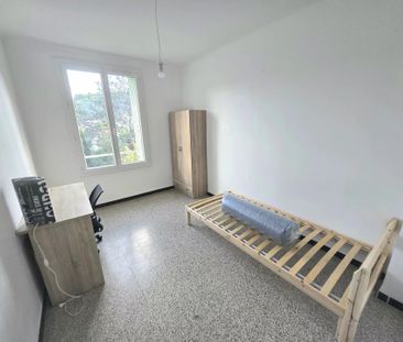 Location Appartement 5 pièces 87m² AIX EN PROVENCE 90ème - Photo 2