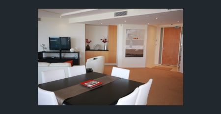 Newport On Main Full Floor Sub Penthouse. - Photo 3