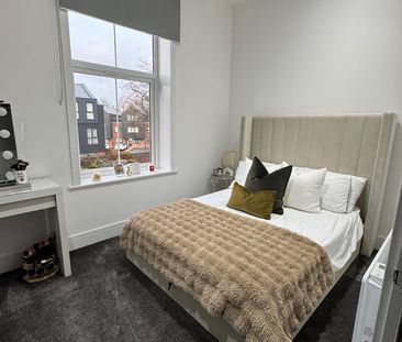 1 Bed Flat, Park Road South, CH43 - Photo 3