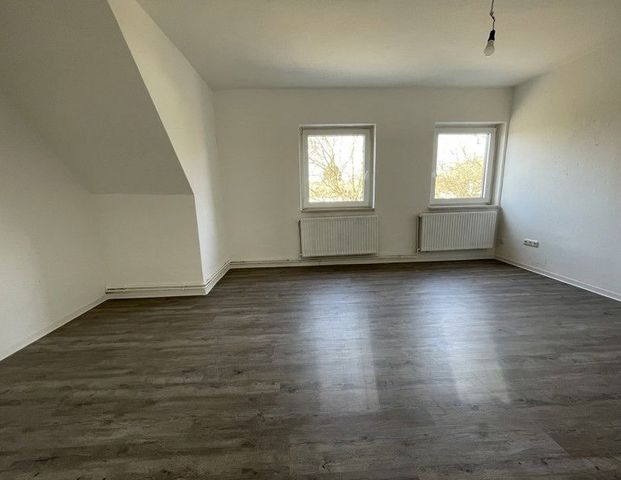 3-Zimmer-Wohnung am Sonnenhügel zu vermieten! - Foto 1