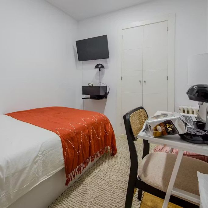 Calle de Orense, Madrid, Community of Madrid 28020 - Foto 1