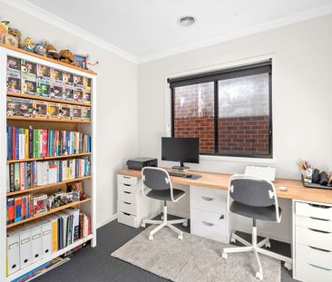 Easy Living, Convenient Locale - Photo 3