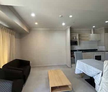 Spacious and Secure ! - Photo 2