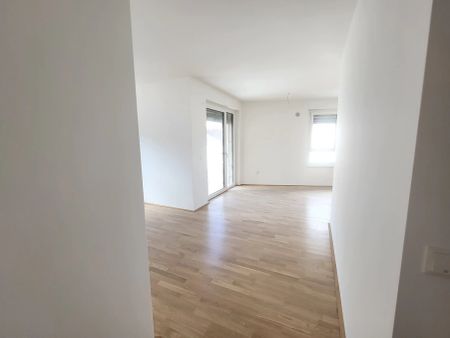 ERSTBEZUG! 2-Zimmer-Wohnung mit Balkon, Top 2 - Photo 2