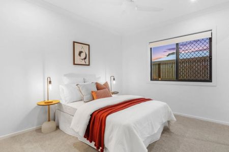 FOR LEASE –TILLERMAN ESTATE BRAND NEW CUSTOM-DESIGNED FAMILY HOME - Photo 2