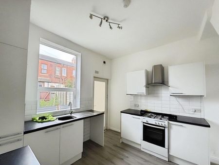 2 bedroom terraced house to rent - Photo 5