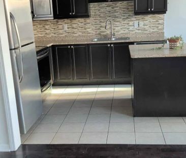 1059 Savoline Boulevard #UPPER LEVEL - Photo 5