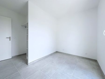 Location Appartement 2 pièces 43m² FREJUS 83600 - Photo 5