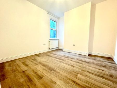 1 bedroom ground floor flat to rent - Photo 2