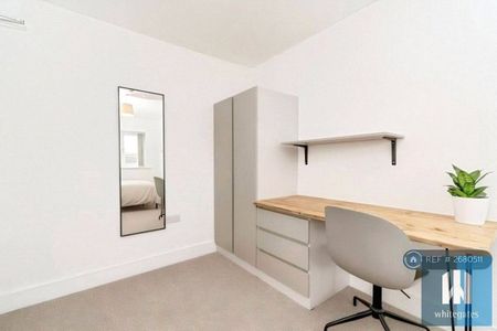 Bellcote Drive, Moldgreen, Huddersfield, HD5 - Photo 3