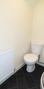 1 bedroom Flat To Let - Photo 4