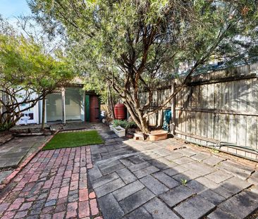 24 Crown Street, Flemington VIC 3031 - Photo 4