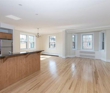 5010 Rue Sherbrooke O. - Photo 2