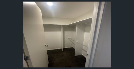 THREE BEDRROM TOWNHOUSE - Photo 4