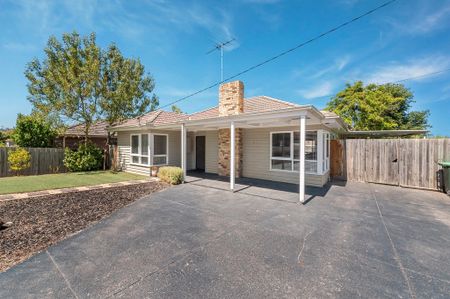 120 Beverley Street, Doncaster East - Photo 2